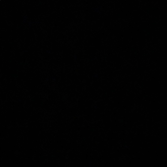 Meet your Posher, Ester - Picture 1 of 1